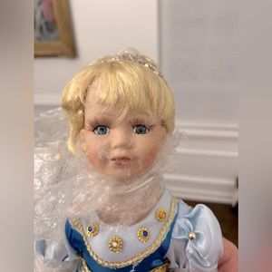 Heritage Signature Collection Cinderella Porcelain Doll